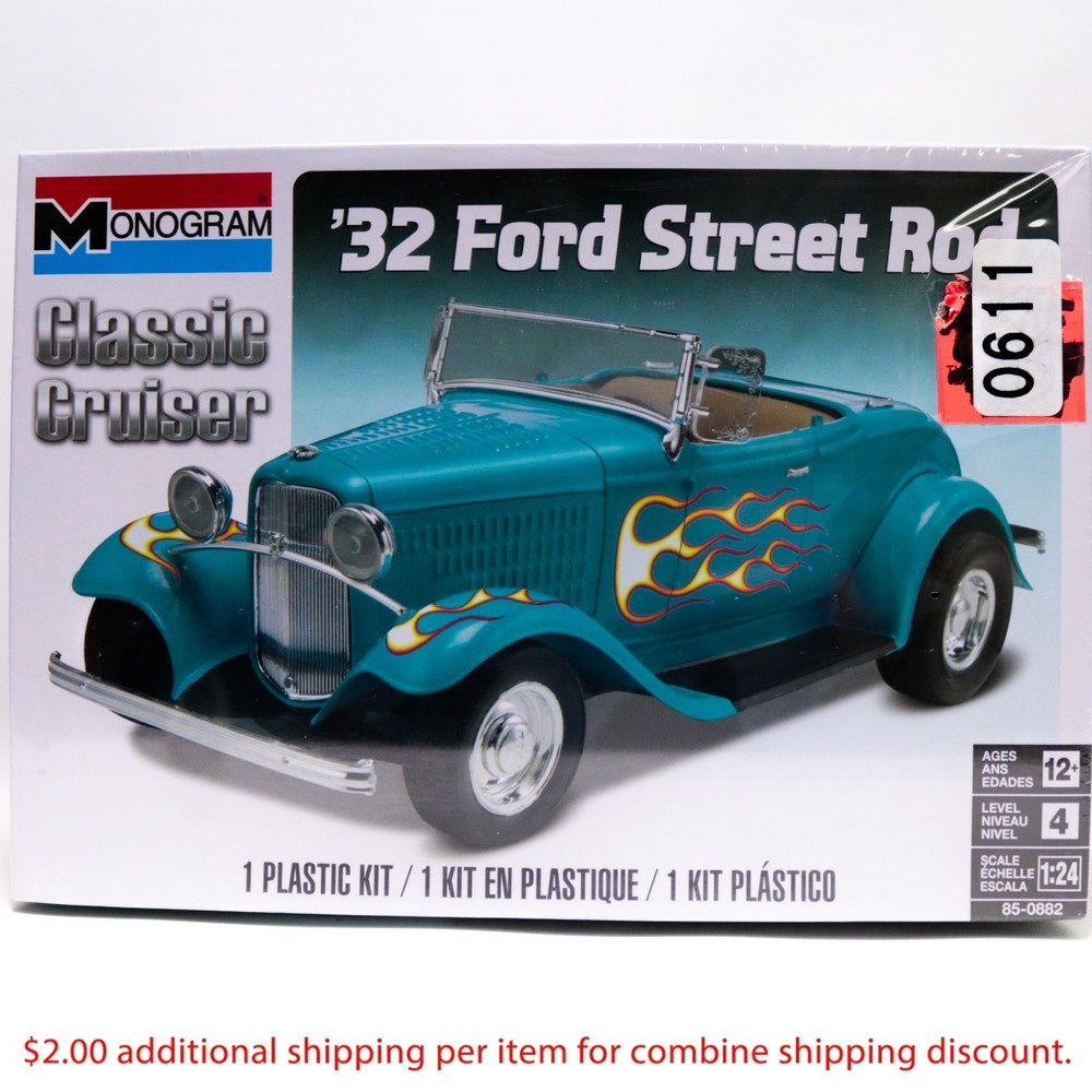 Monogram 1932 Ford Street Rod 1:24 Scale Model Car Kit Classic Cruiser