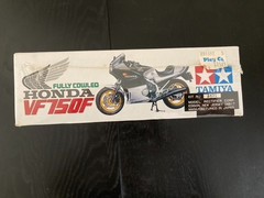 Vintage Tamiya 1/12 Honda VF750F Motorcycle Model Kit #14031
