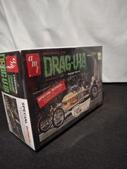 AMT The Munsters Drag-U-La 1/25 Model Kit George Barris Retro Deluxe Sealed