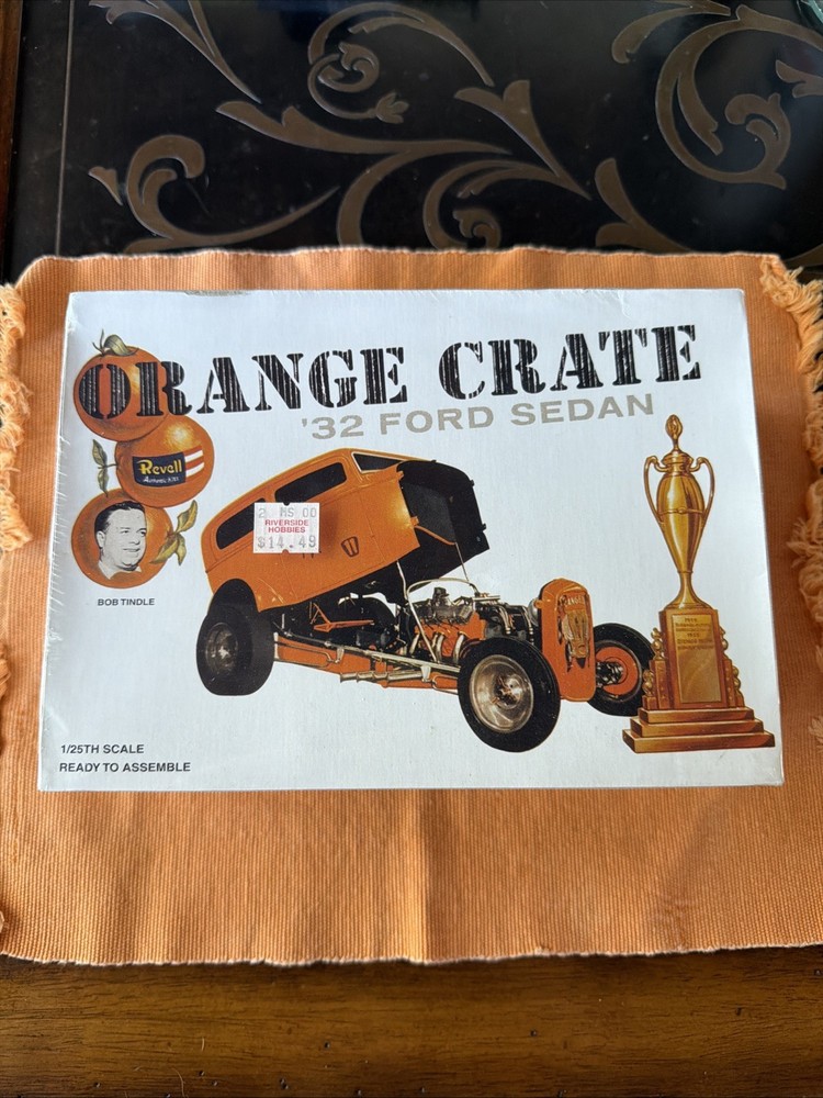 REVELL “ORANGE CRATE” ’32 FORD SEDAN MODEL KIT 1/25 FACTORY SEALED
