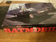 Polar Lights #881 The Batmobile Deluxe Edition 1/25 Scale Plastic Model Kit