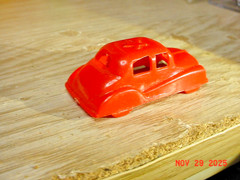 Vintage Mohawk Hard Plastic 1950’s Sedan Red 2-1/4″ j2160
