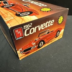 AMT Ertl 1962 Corvette 3 in 1 Kit # 6521 1:25 Unassembled