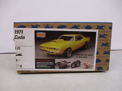 Hobby Shop Only 1971 Plymouth Cuda 1/25