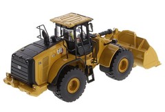 Diecast Masters 85683 1/50 Cat 972 XE Wheel Loader