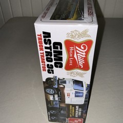 AMT GMC ASTRO 95 TRUCK TRACTOR “MILLER” 1/25 MODEL KIT! Sealed! Unused!