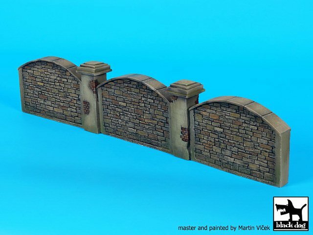 Black Dog 1/35 Stone Wall with Pillars Section Vignette / Diorama (320mm) D35107