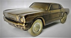 Mustang Ford Vintage Classic Sports Race Promo Car Carousel Bronze Paint 1:24