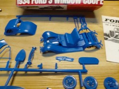 Hobby Kits 1/32 1934 Ford 3 Window Coupe Model Kit Open Box Looks Complete