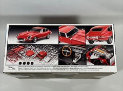 JAGUAR XK-E (E-TYPE) Plastic Model Kit! 1:24 Scale -Skill Level 5- #85-4509