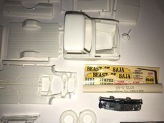 RARE AMT 1970 CHEVROLET FLEETSIDE CHEVY BEAST Of BAJA UNBUILT Model kit Y733