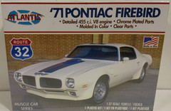 Atlantis Models M2009 1/32 SCALE 1971 Pontiac Firebird KIT NEW IN DAMAGED BOX
