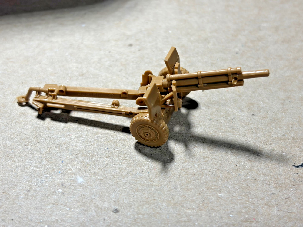 Roco Minitanks 183 M-101 US 105mm gun in tan kit lima35 original 1/87