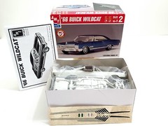 AMT ERTL ’66 Buick Wildcat 1:25 Scale Model Kit 1966 NEW / Sealed Bags – READ