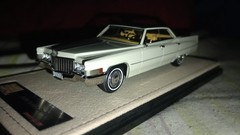 Stamp GLM Models 1970 Cadillac Sedan de Ville White w/ Black vinyl top 1/43