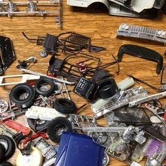 Miscellaneous Model Parts Used Parts Only Almost 2 Pounds