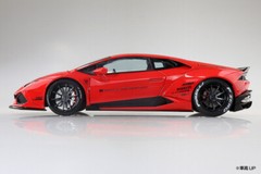 Aoshima 1/24 Liberty Walk LB-Works Lamborghini Huracan Ver. 1 Plastic Model Kit