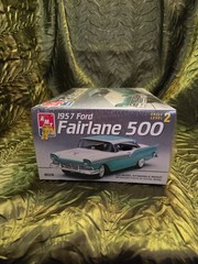 AMT 1957 Ford Fairlane 500 Factory Sealed #8028 (Vintage Circa 1993 issue)