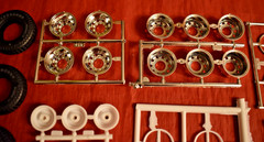 AMT GMC General Wheels and Firestone Tires 1/25