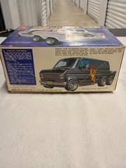 AMT Ford Custom Six-Wheel Van w/ Trail Bike 1:25 Unassembled Plastic Model Kit