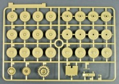 Dragon 1/35 Scale Tiger I Late w/Zimmerit Parts Tree G from Kit No. 6947