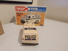 *Rare / Vintage* Monogram Snap Tite Police Van Built Model Kit “Junkyard”