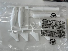 Revell H-1821:169 Honest John Missile with Mobile Carrier Box Scale