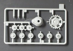 Dragon 1/35 Scale Arab StuG.III Ausf.G – Parts Tree Q from Kit No. 3601