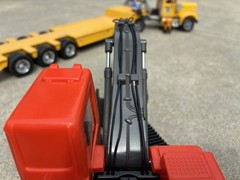 NEWRAY BACKHOE EXCAVATOR MODEL FITS ON AMT LOWBOY TRUCK TRAILER 1:25