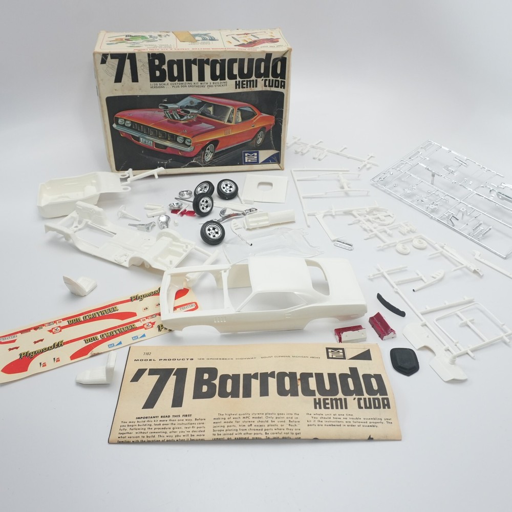 MPC 1971 Plymouth Barracuda 71 Hemi Cuda in Box – Partially Built
