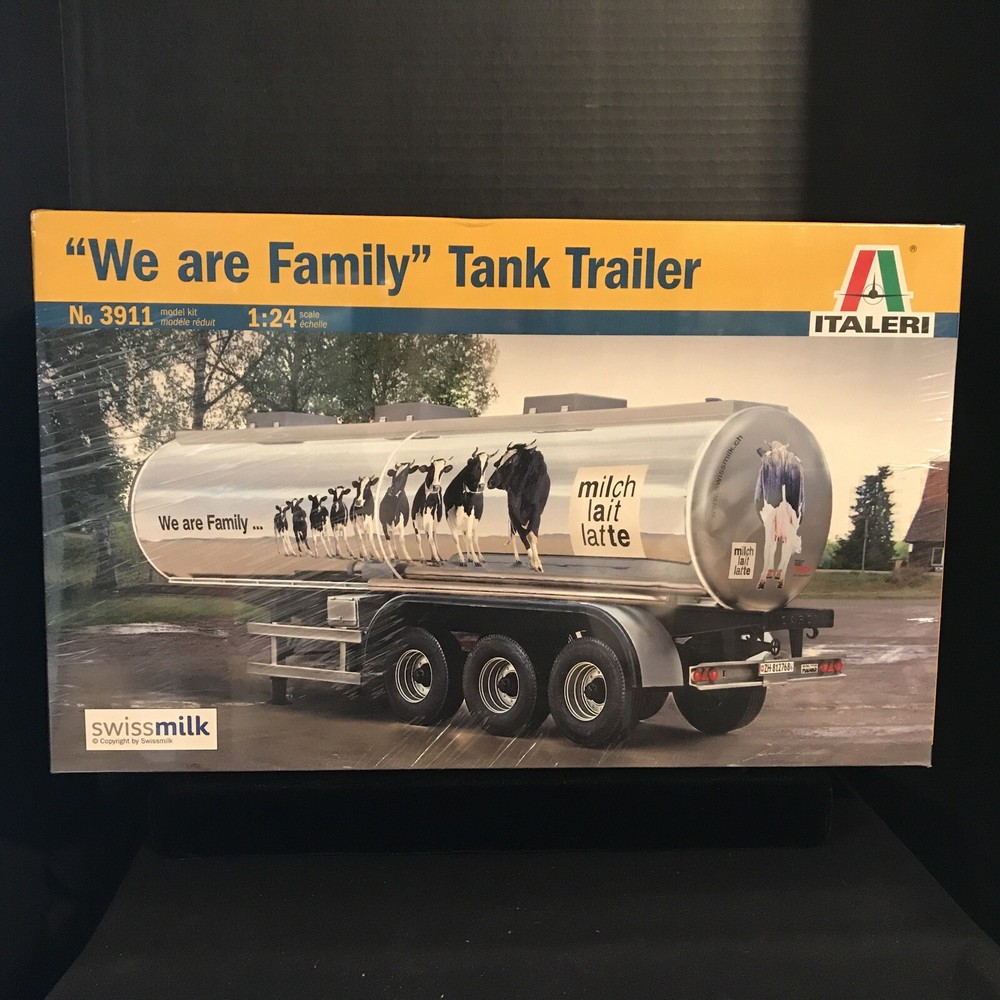 ITALERI 3911 “WE ARE FAMILY” SWISS MILK TANK TRAILER MODEL KIT-NIB-1:24 SCALE