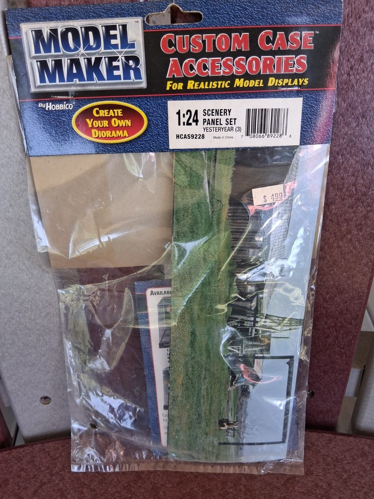 Model Maker Custom Case Accessories 1:24 3 Piece Scenery Panels (Yesteryear Set)