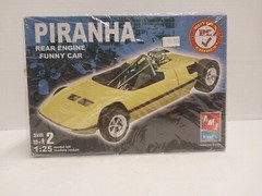AMT38176 PIRANHA Rear Engine Funny Car 1/25 Scale Open Box Complete Kit