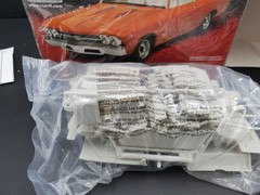 🔥😎1969 CHEVROLET CHEVELLE SS MODEL KIT AMT ERTL 1/25 SCALE Kit # 31792-1HD🔥😎