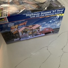 vintage Revell Monogram Highway Scenes ’37 Ford