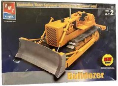 AMT 31769 Bulldozer model kit