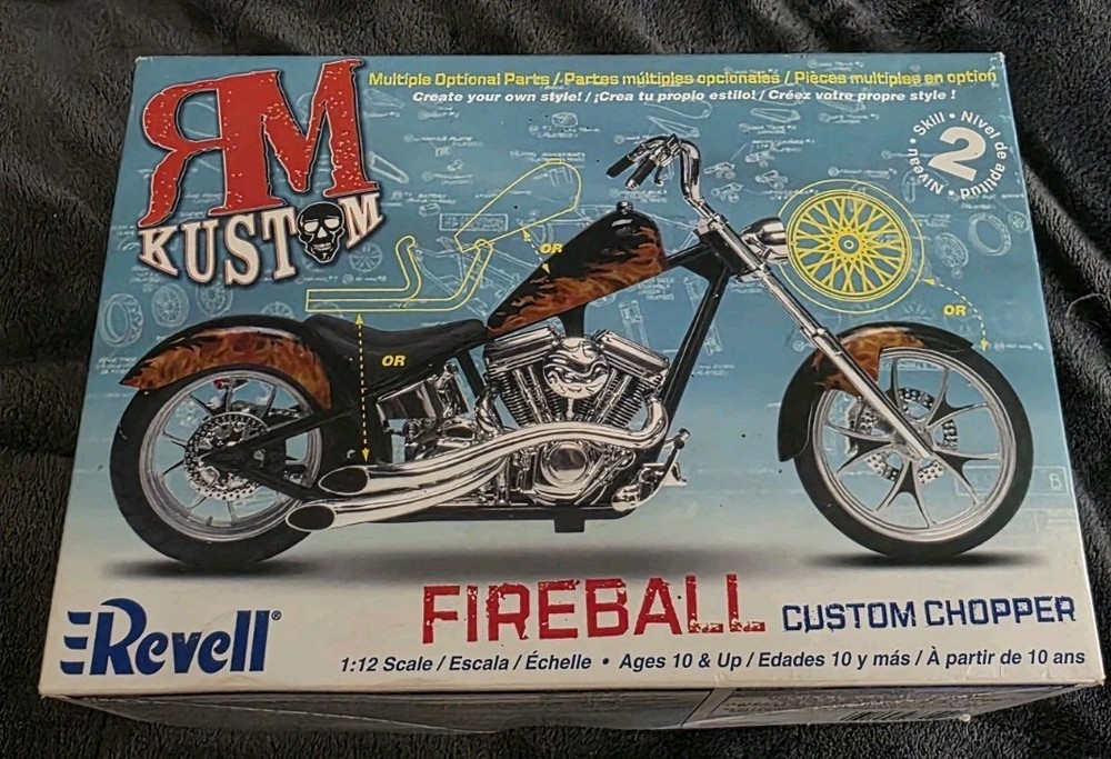 Revell RM Kustom Fireball Custom Chopper 1/12 Model Kit 85-7319