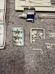 Jo-Han Plymouth Police Emergency Wagon 1:25 Model Kit #C-5100 (STARTED / READ)