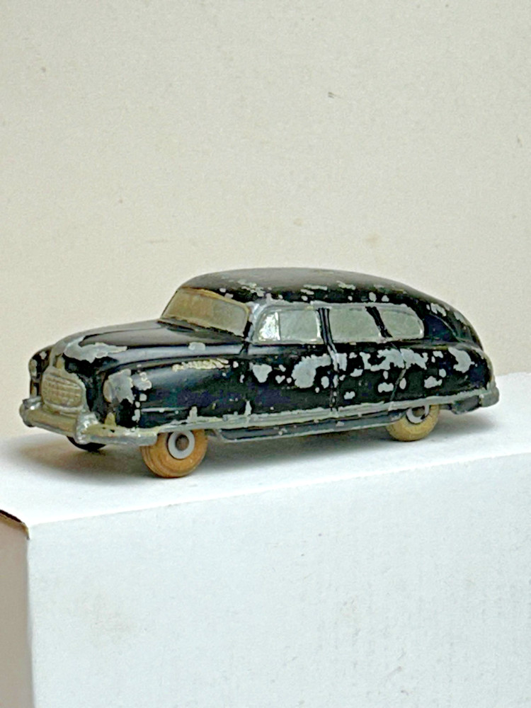 National Products Pot Metal 1949 Nash Airflyte Sedan Promo Car