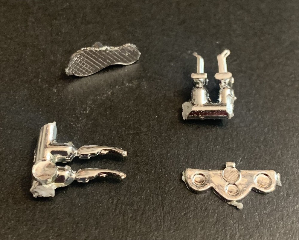 51 Henry J INTERIOR PARTS 173 1658 1/25 Model Car Parts COMBINE PARTS SAVE