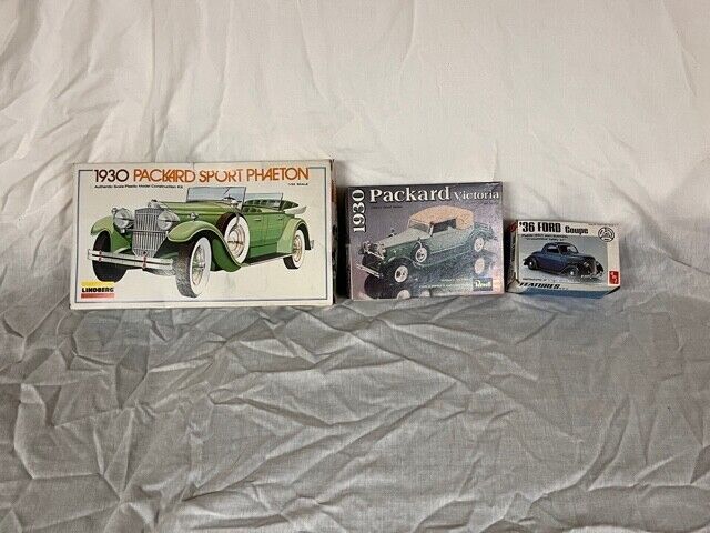 Plastic model car kit lot – Packard, Ford (see description / photos)!