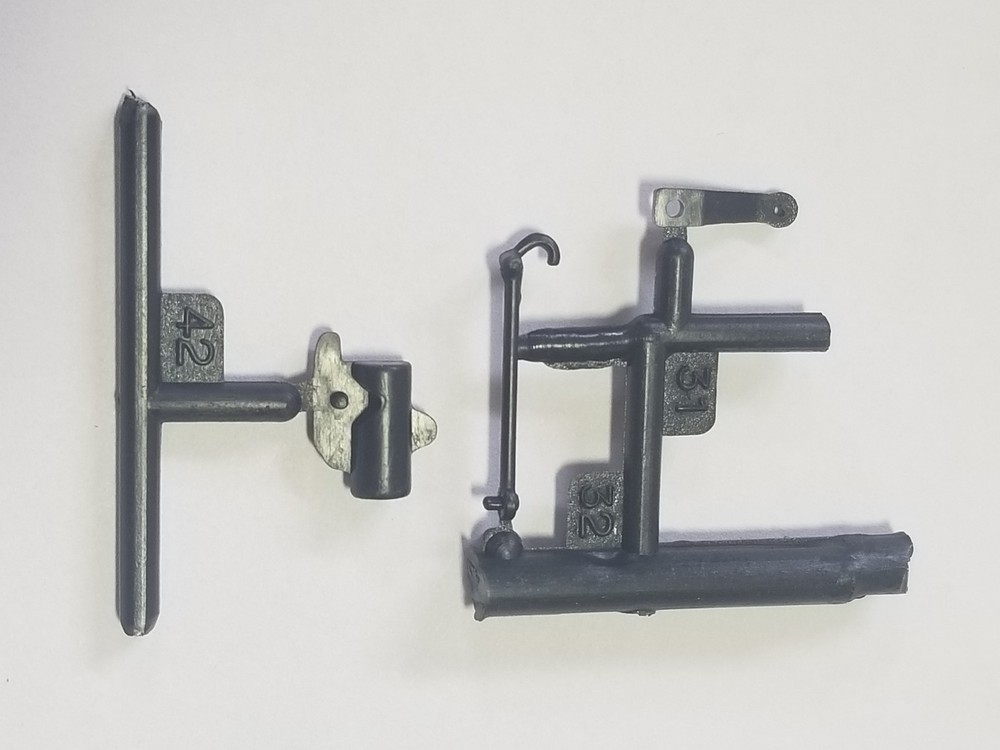 Kenworth Aerodyne Cab Over STEERING BOX & LINKAGE from AMT 1:25 Model Kit