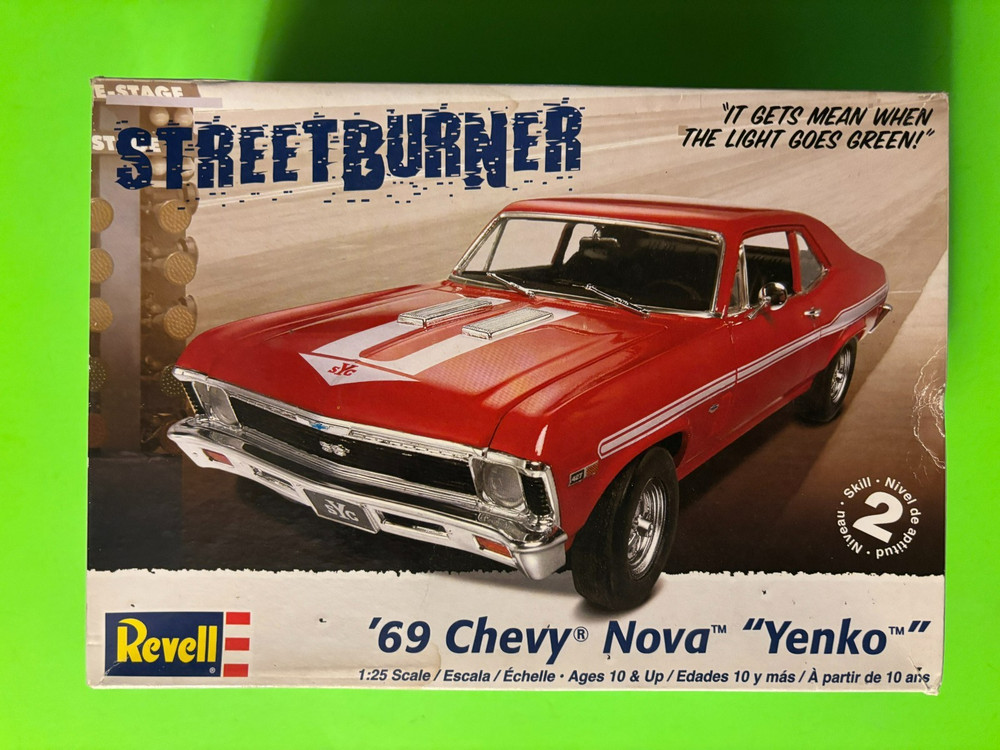 1969 CHEVROLET NOVA YENKO COUPE MODEL KIT 1/25 SCALE REVELL COOL NEW LOOK!!