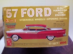 Vintage amt 1957 FORD 2DR. HARDTOP AMT 3in1 MODEL KIT EMPTY BOX 1/25 T-157-200