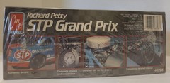 AMT Richard Petty STP Grand Prix 1/25 Model Kit #6728 Sealed Vintage NASCAR