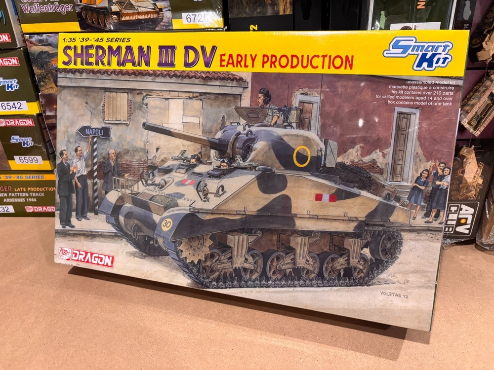 Dragon Models 6573 1/35 Sherman III DV Early Production Model Kit