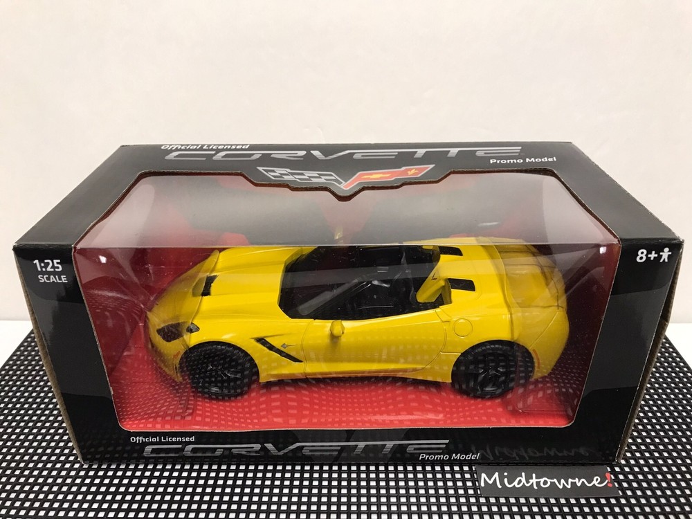 BRAND NEW 2015 Chevrolet C7 Corvette Convertible 1:25 Scale Yellow Promo Model