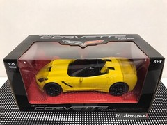 BRAND NEW 2015 Chevrolet C7 Corvette Convertible 1:25 Scale Yellow Promo Model