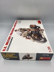 Miniart 35168 1/35 U.S. Military Policeman W/motorcycle
