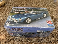 AMT CLASSIC 1963 SHELBY COBRA 289 FACTORY SEALED INSIDE KIT!! CIRCA 2006! VMCP!